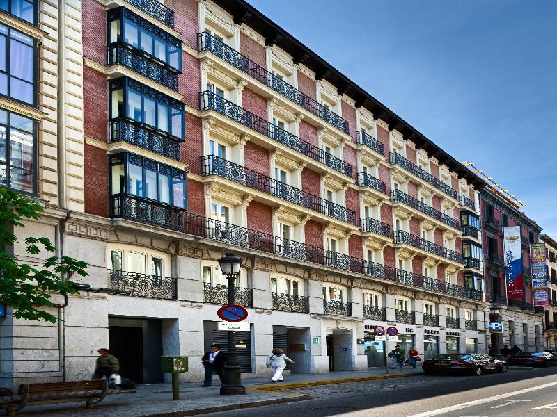 فندق مدريدفي  كاتالونيا بلاثا مايور المظهر الخارجي الصورة